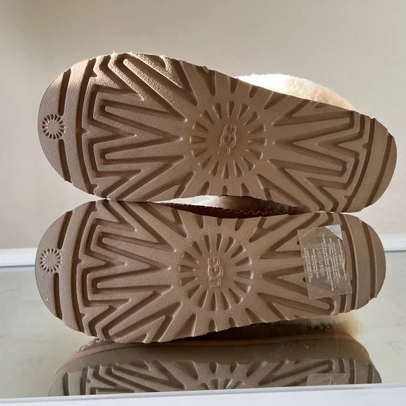 UGG Tasman Alpine Suede Fur Collar Leather Knot Slipper Clogs - Size 9 - Picture 7 of 14